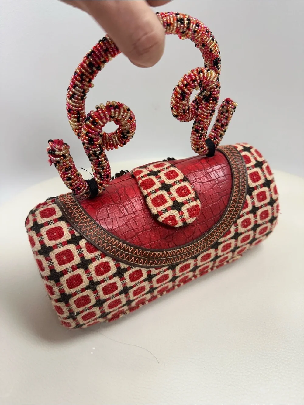 Handcrafted Red Beaded Floral Embellished Women's Clutch